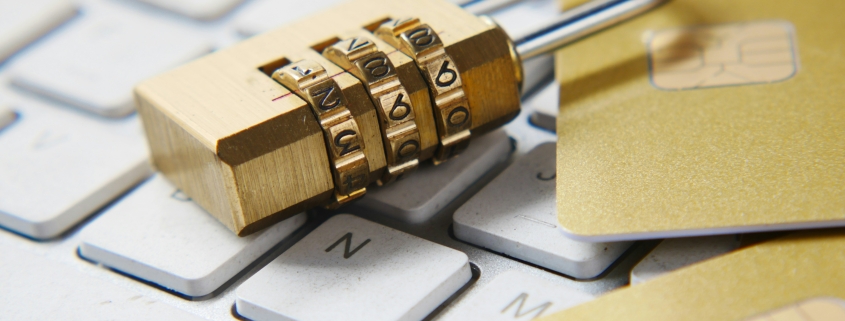 Cadenas de sécurité sur clavier — confidentialité avocat et protection des données juridiques