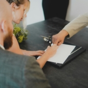 frappe-sous-dictee-juridique-actes-conclusions-assignations.jpg Frappe sous dictée juridique pour actes, conclusions et assignations, secrétariat à distance