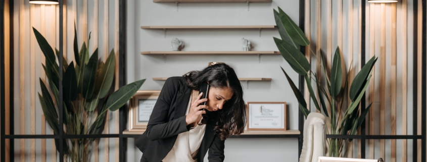 Secrétaire virtuelle en permanence téléphonique pour avocat — secrétariat juridique | Assistance Virtuelle