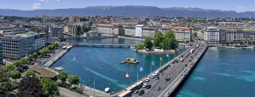 Professionnel suisse s'appuyant sur un secrétariat externalisé confidentiel et conforme LPD