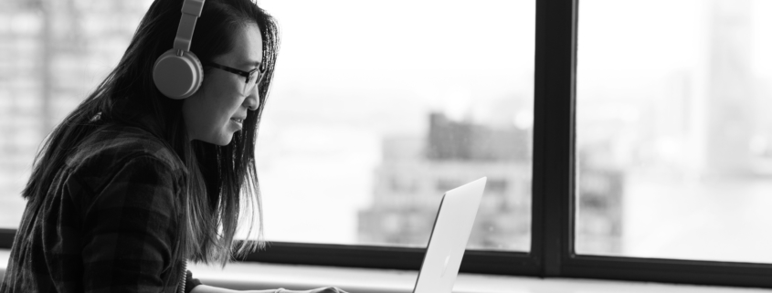 Comparatif transcription automatique et transcription humaine par une secrétaire virtuelle