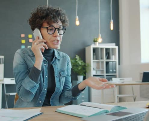 Secrétaire externe assurant la gestion du débordement d’appels
