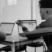 Secrétariat virtuel humain, automatisé ou hybride Secrétariat virtuel combinant intervention humaine et automatisation