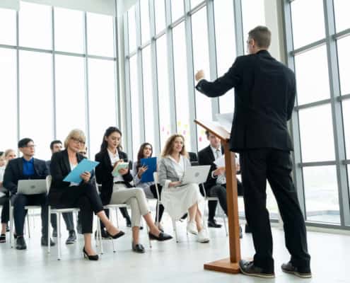 Apprentissage de la terminologie technique par un prestataire pour experts